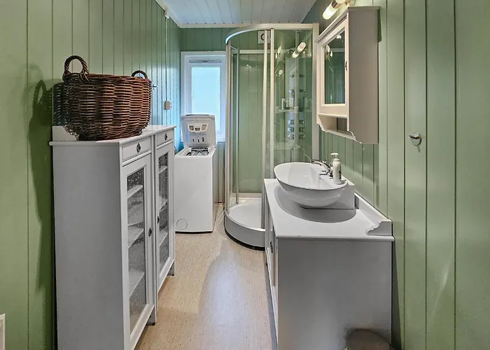 3 Bedroom Beautiful In Tjøme