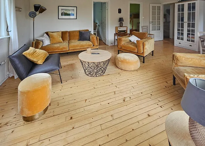 3 Bedroom Beautiful In Сasa de vacaciones