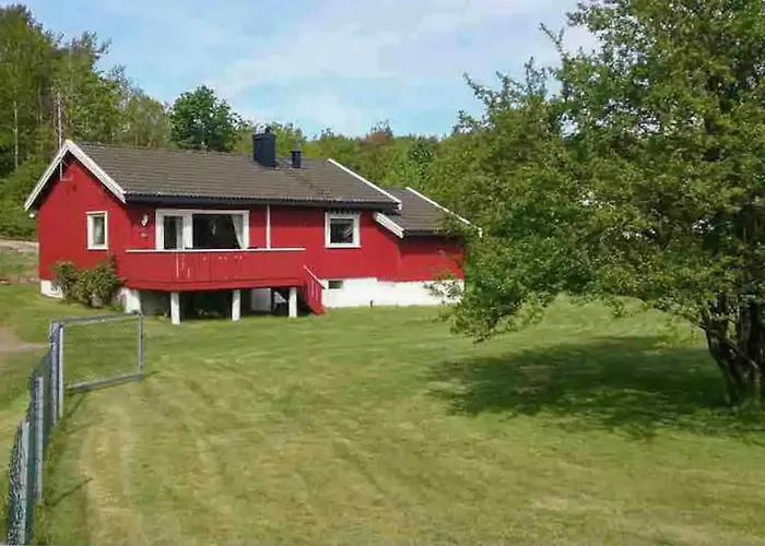 3 Bedroom Beautiful In Feriehus Tjøme