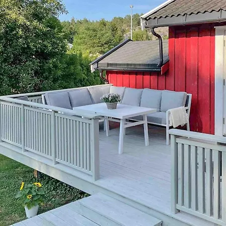 3 Bedroom Beautiful In בית נופש Tjøme